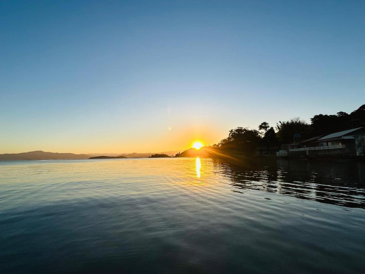 Casa Espacosa Com Piscina, Churrasqueira E Area Em Sambaqui Ao Lado Da - Floripa Florianopolis