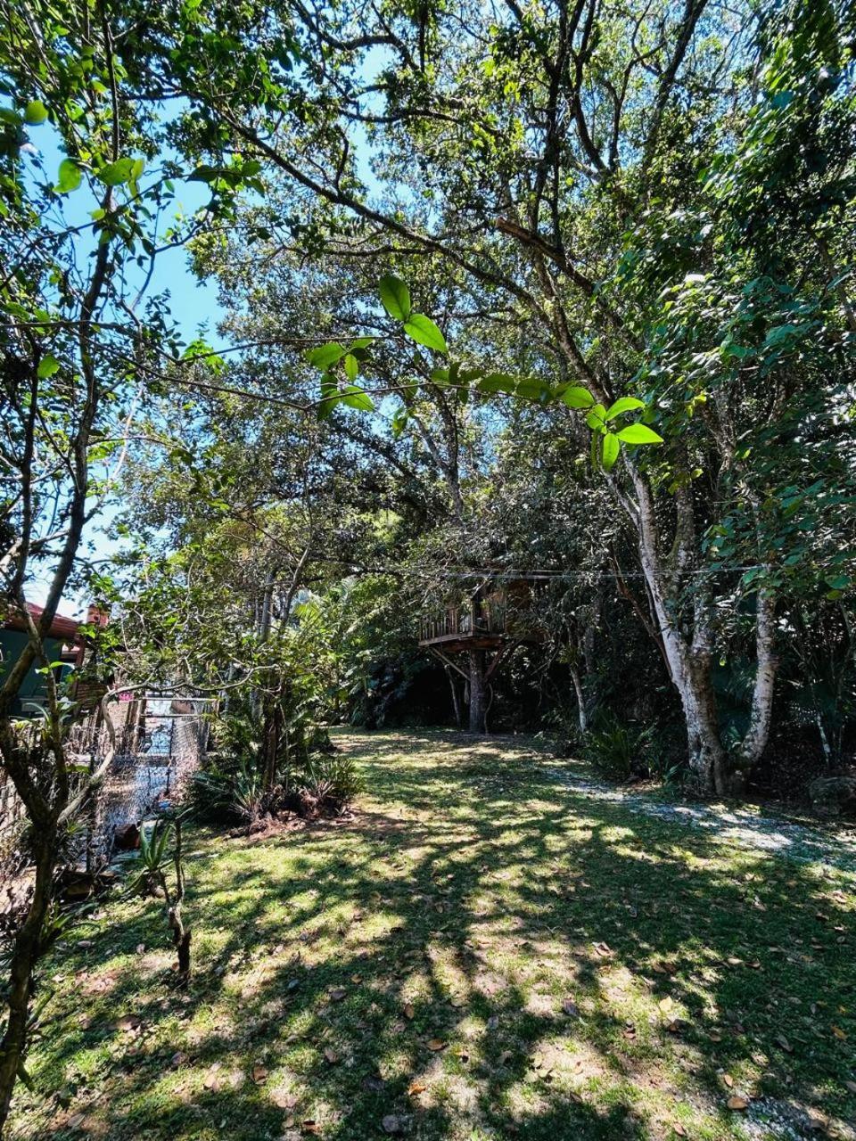 Casa Espacosa Com Piscina, Churrasqueira E Area Em Sambaqui Ao Lado Da - Floripa * Florianopolis