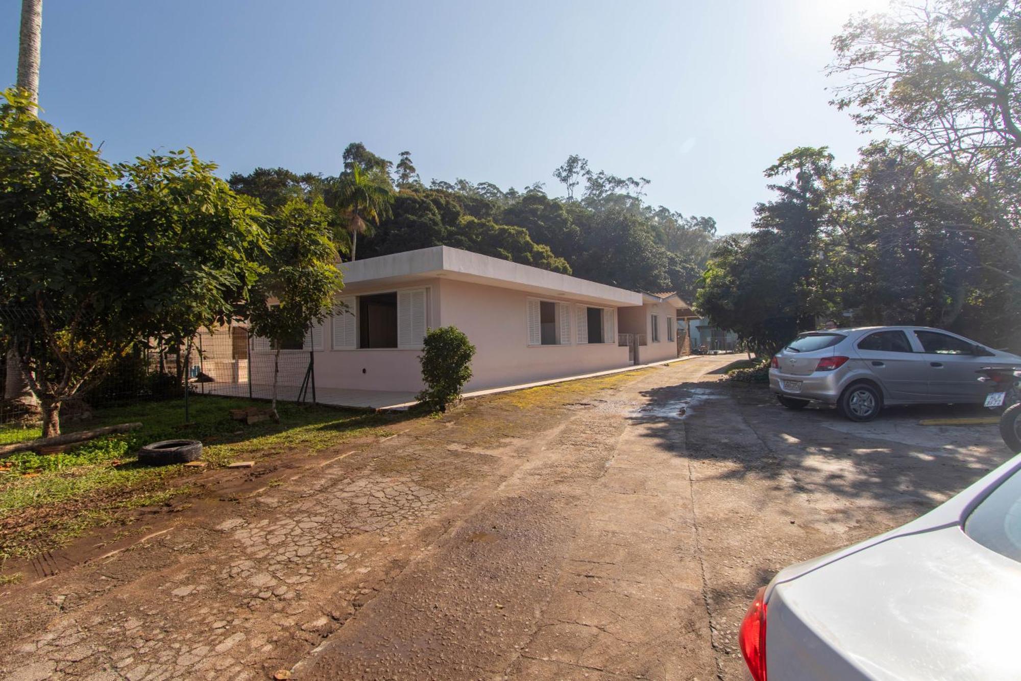 Casa Espacosa Com Piscina, Churrasqueira E Area Em Sambaqui Ao Lado Da - Floripa Holiday home Florianopolis